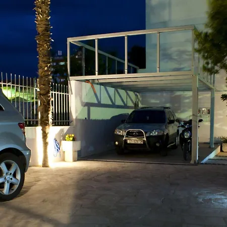 Modern With Private Pool In Appartement