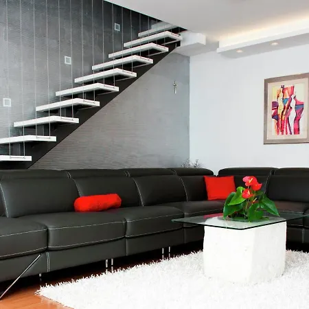 Appartement Modern With Private Pool In *